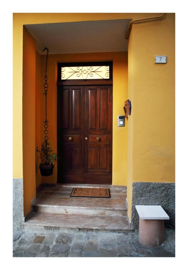 Casa Vacanze Piazza Padella 新塞韦里诺马尔凯 外观 照片