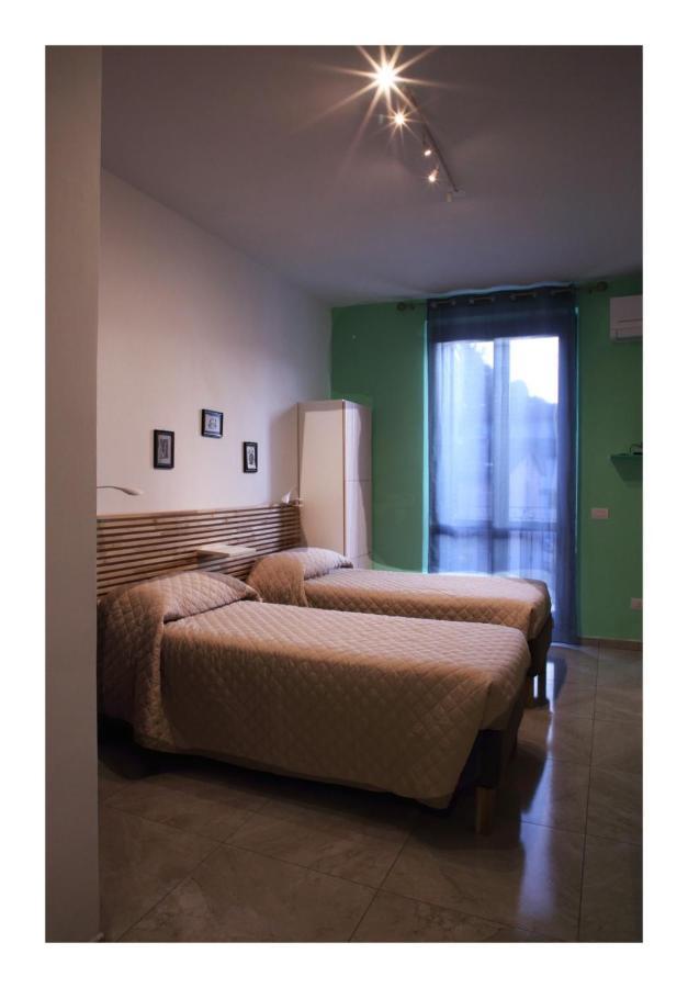 Casa Vacanze Piazza Padella 新塞韦里诺马尔凯 外观 照片